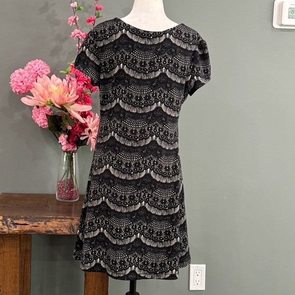 Kimchi Blue Dress - Picture 4 of 11